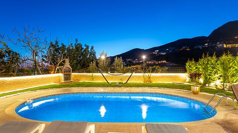 Villa til salg i Alanya Tepe: 5 soveværelser med statsborgerskabsmulighed