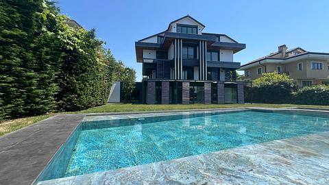 Villa til salg i Beykoz Istanbul med privat have & sikkerhed