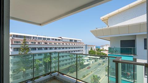 Seaview 3-værelses lejlighed nær stranden i Kargicak, Alanya til salg