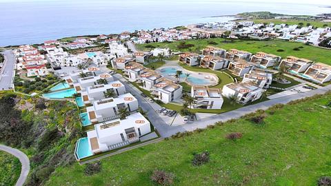 Luksusvillaer med panoramaudsigt over havet i Esentepe, Cypern
