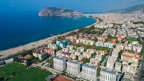 Bymidten Lejligheder i Alanya med Hav- og Naturudsigt til Salg