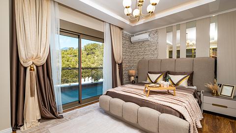 Villa in Oba with 4 Bedrooms for Sale, Includes Citizenship and Sea View