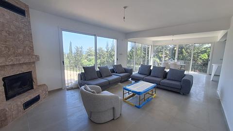 Invester i en luksuriøs villa beliggende i Kyrenia Cypress