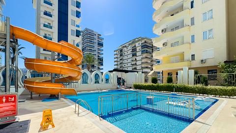 1-værelses lejlighed til salg nær stranden i Mahmutlar, Alanya med pool