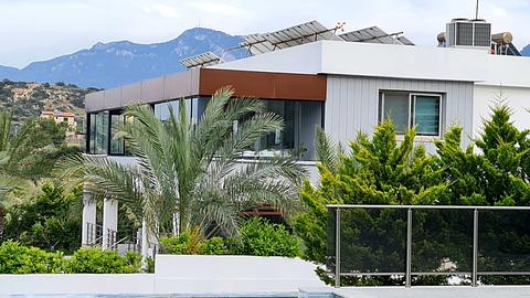 Luksuriøs 5+1 villa i Catalkoy