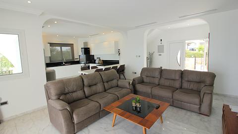 Villa med 3-5 soveværelser til salg i Esentepe, Kyrenia, Nordcypern