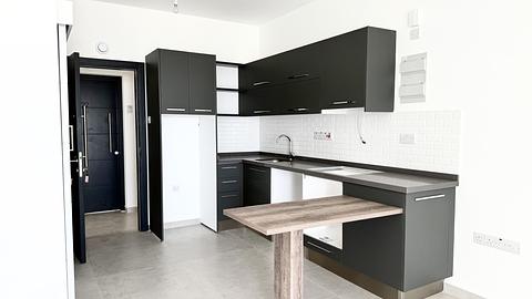 Studio Penthouse u Kyreniji, Bahçeli