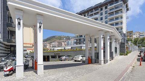 Alanya Central 2 Værelses Lejlighed med Sikkerhed og Pool til Salg
